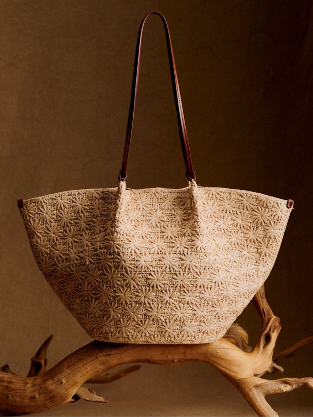 Sézane Mara Basket Bag - Picture 1 of 11